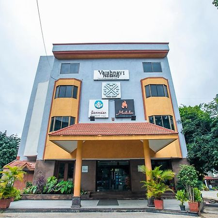 Oyo 18762 Vaishnavi Residency Hotell Bangalore Eksteriør bilde
