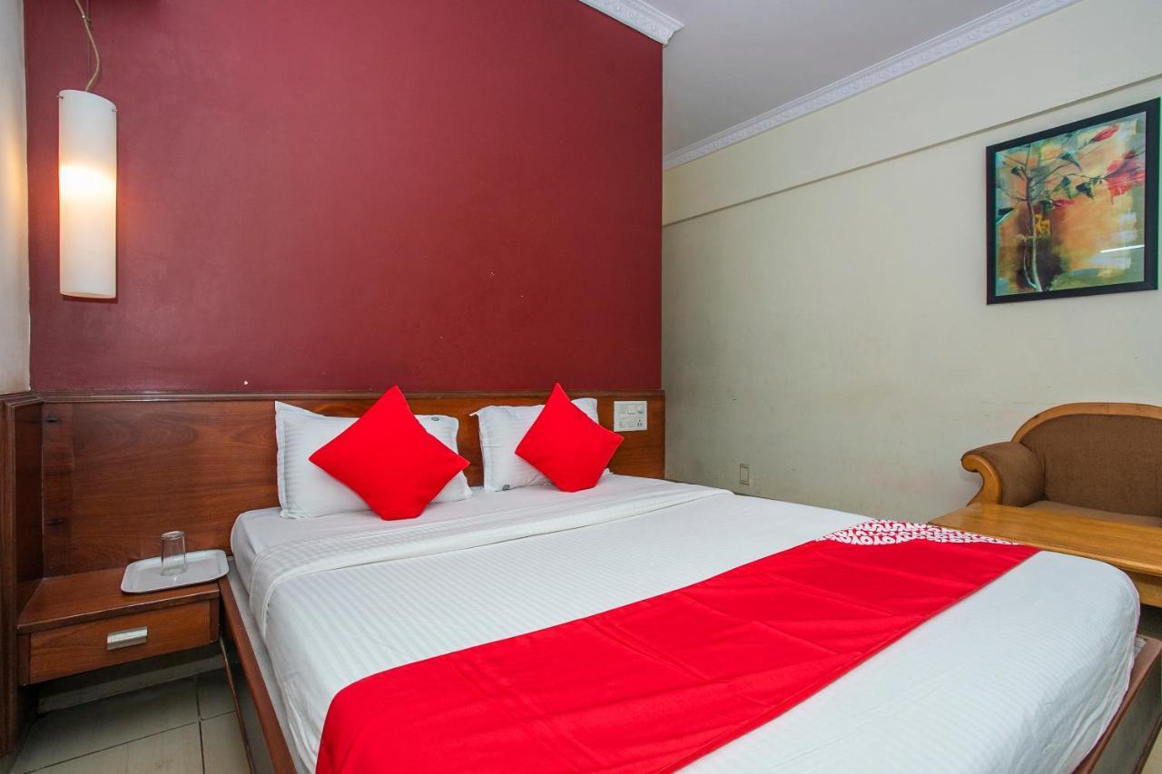 Oyo 18762 Vaishnavi Residency Hotell Bangalore Eksteriør bilde