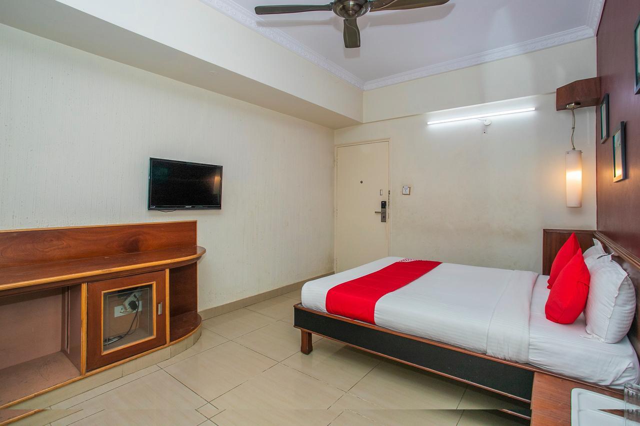 Oyo 18762 Vaishnavi Residency Hotell Bangalore Eksteriør bilde