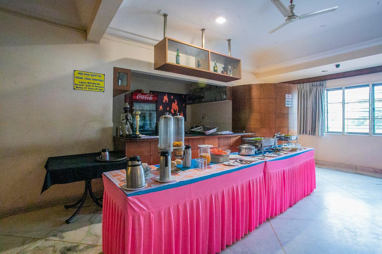 Oyo 18762 Vaishnavi Residency Hotell Bangalore Eksteriør bilde