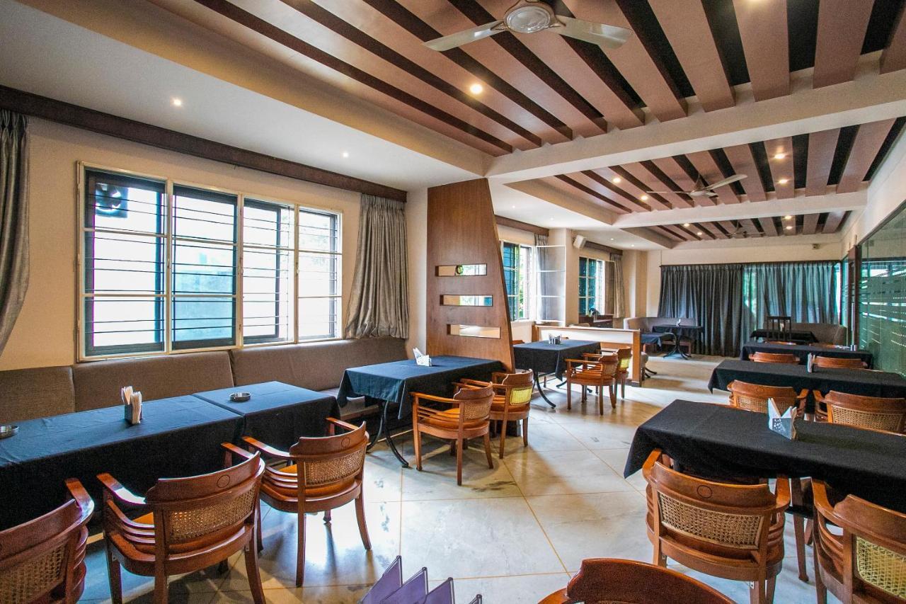 Oyo 18762 Vaishnavi Residency Hotell Bangalore Eksteriør bilde