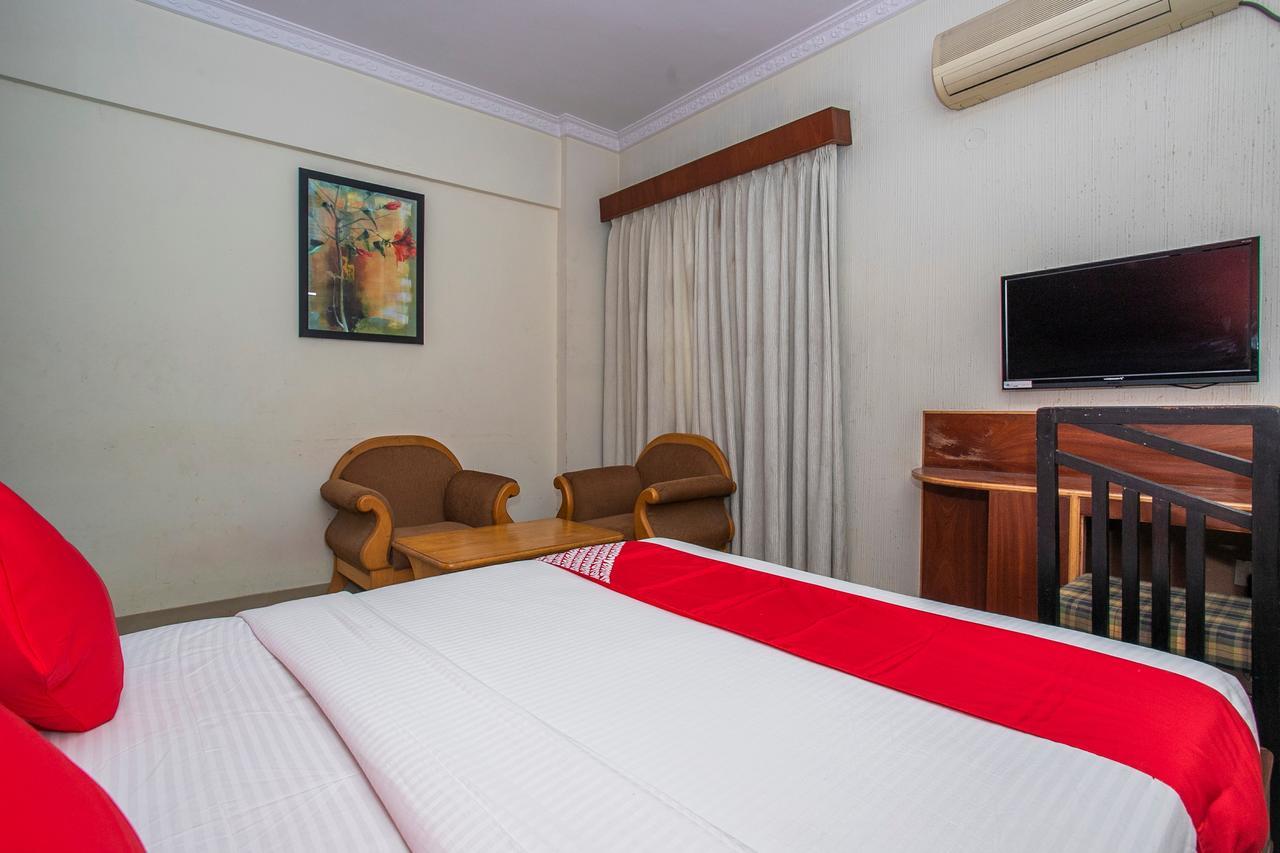 Oyo 18762 Vaishnavi Residency Hotell Bangalore Eksteriør bilde