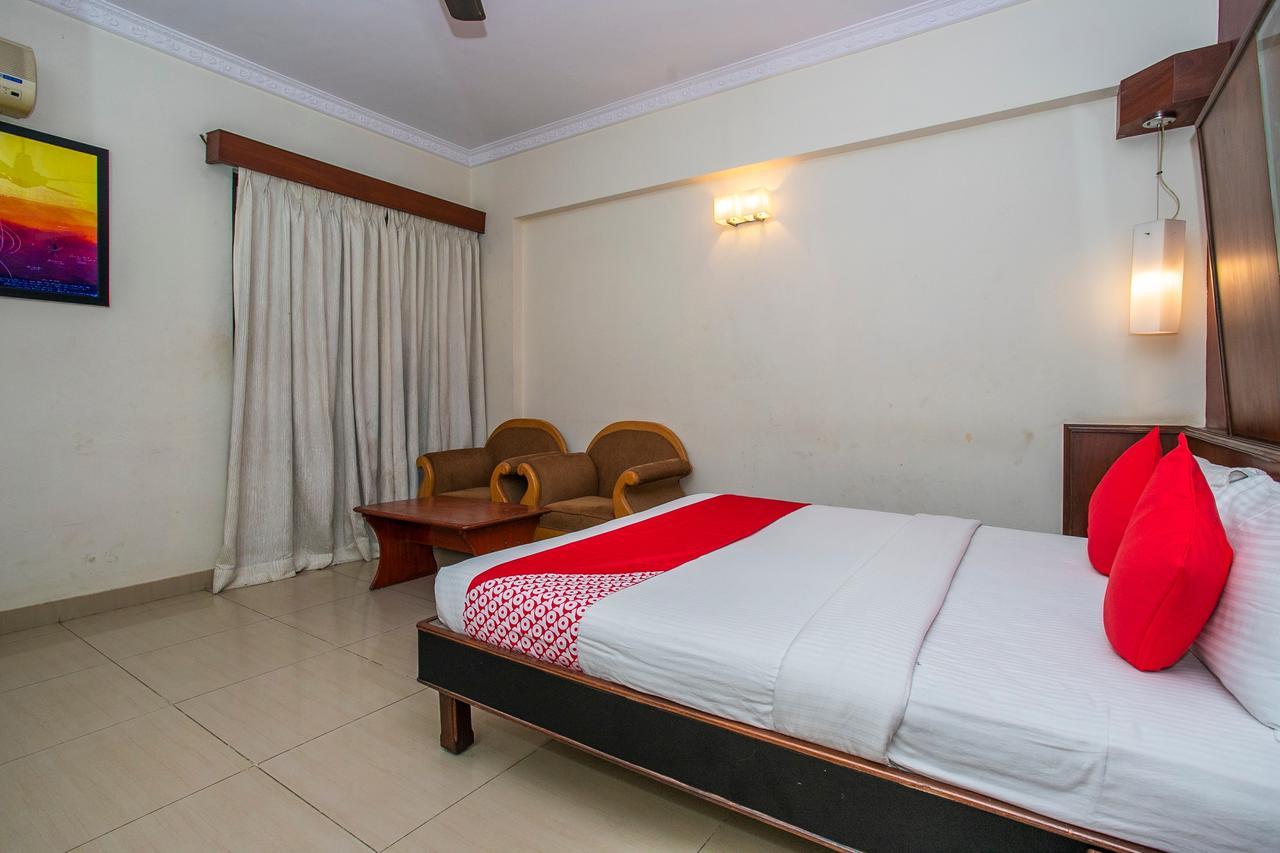 Oyo 18762 Vaishnavi Residency Hotell Bangalore Eksteriør bilde